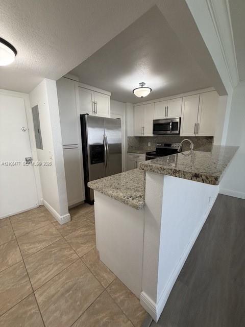 9143 SW 77th Ave # B708
