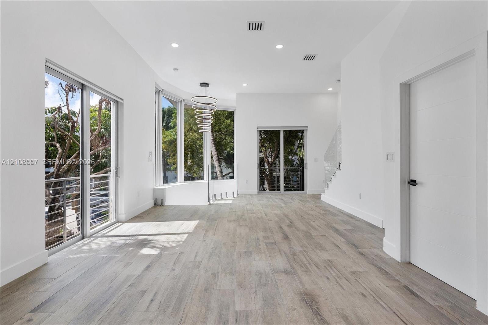 361 Jefferson Ave # 1