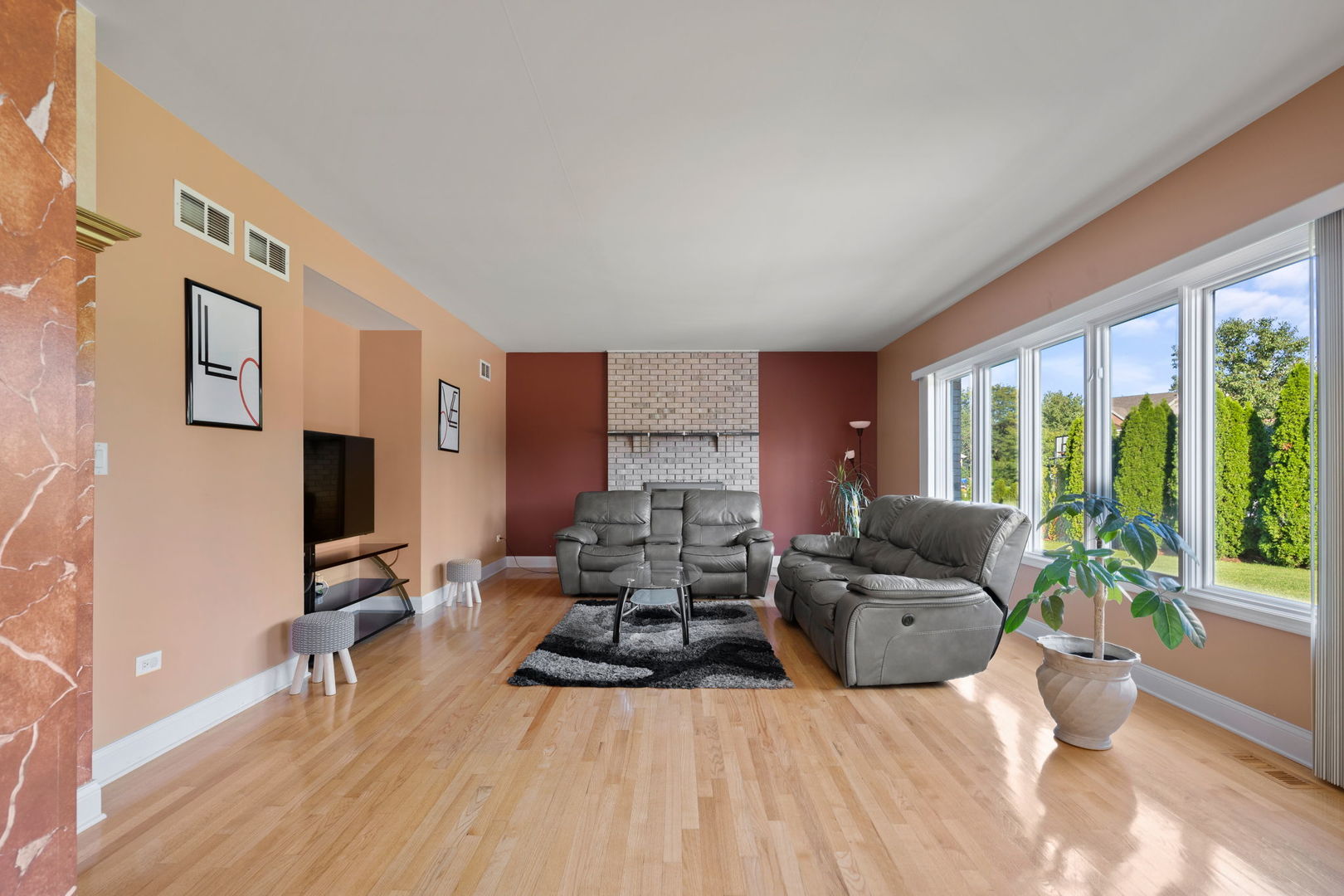 10629 Ridgewood Drive