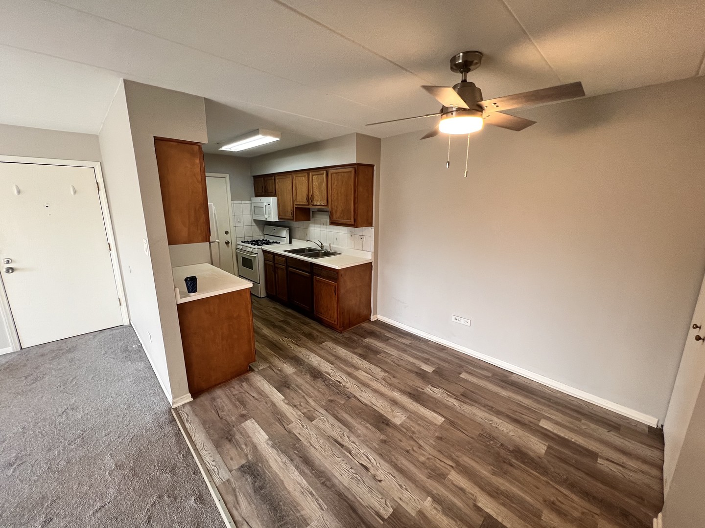 6440 PAMELA Lane Unit: 8