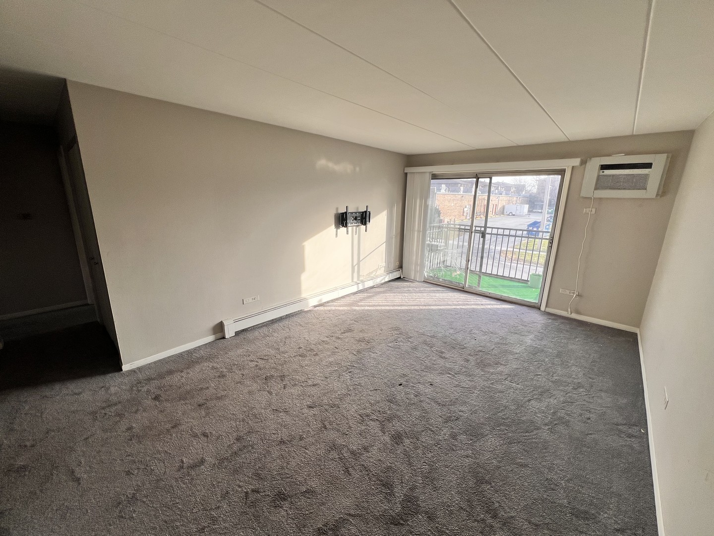 6440 PAMELA Lane Unit: 8