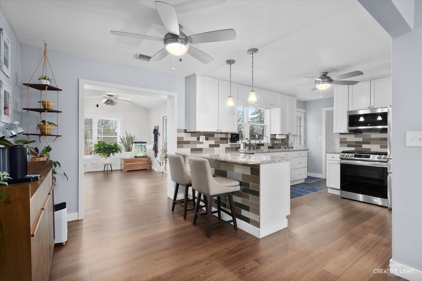 8728 W 96th Place