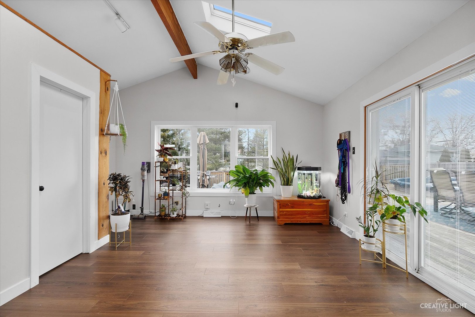 8728 W 96th Place