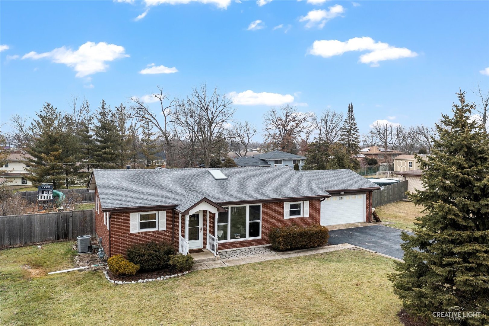 8728 W 96th Place