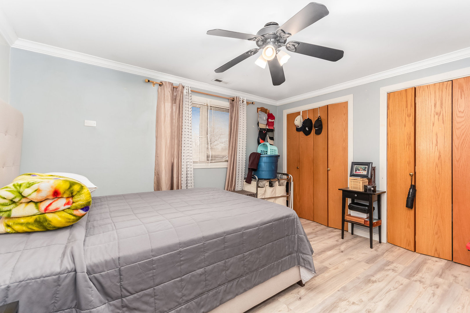 5850 W 87th Street Unit: 2C