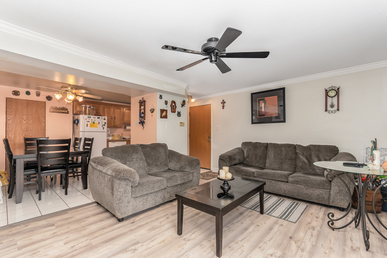 5850 W 87th Street Unit: 2C