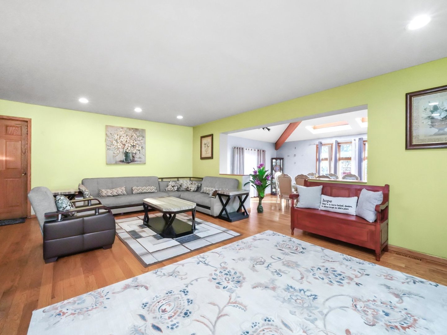 8705 W 92nd Place