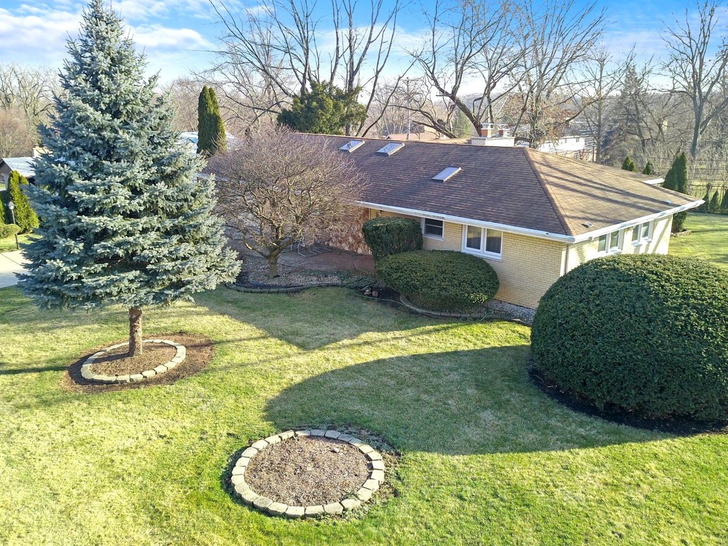 8705 W 92nd Place