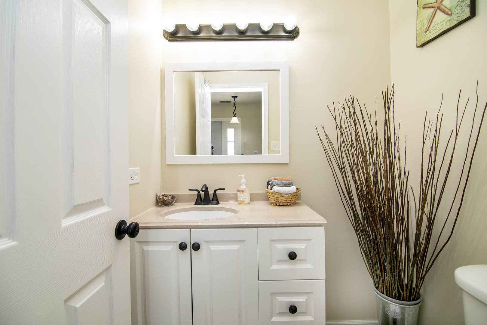 15810 Country Court Unit: 15810