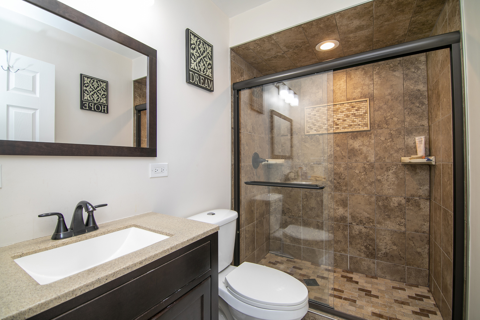 15810 Country Court Unit: 15810