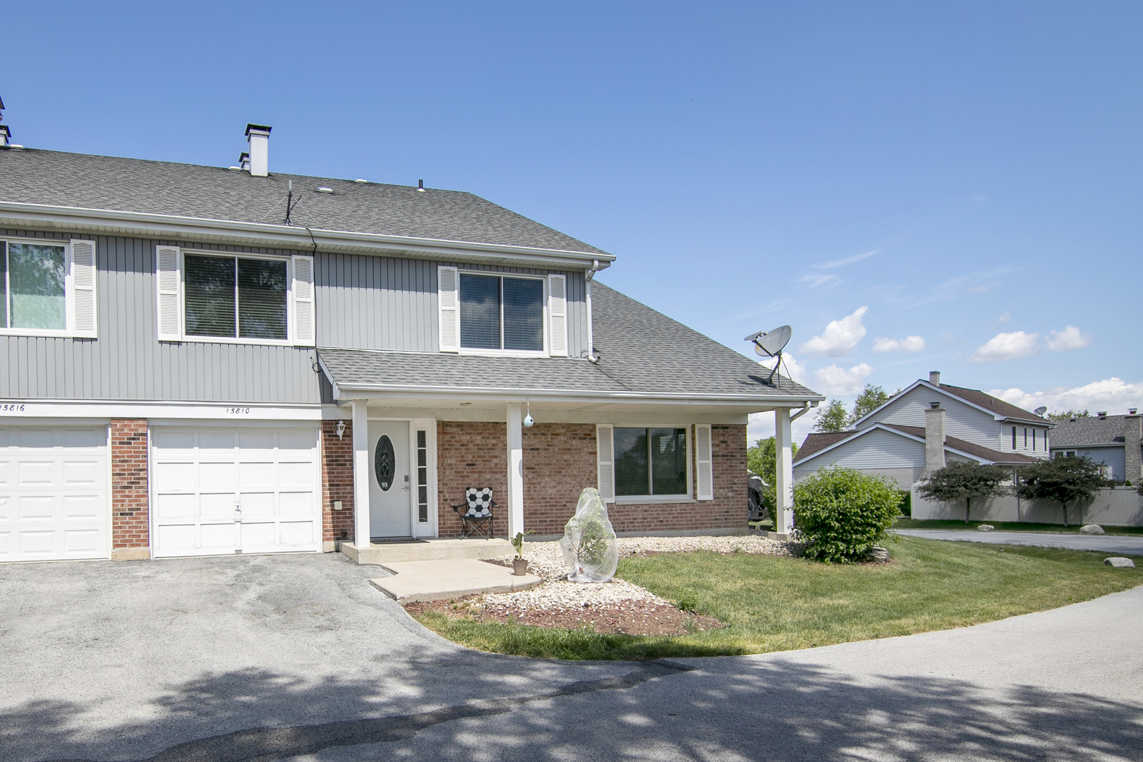 15810 Country Court Unit: 15810