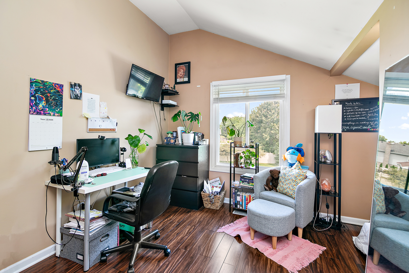 15810 Country Court Unit: 15810