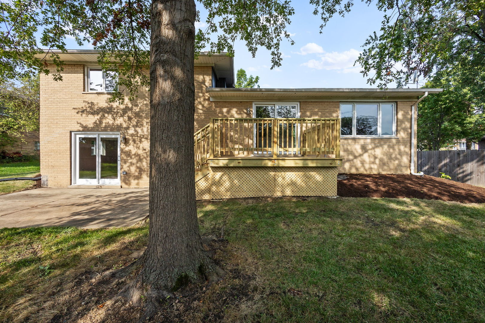 15205 Linden Drive