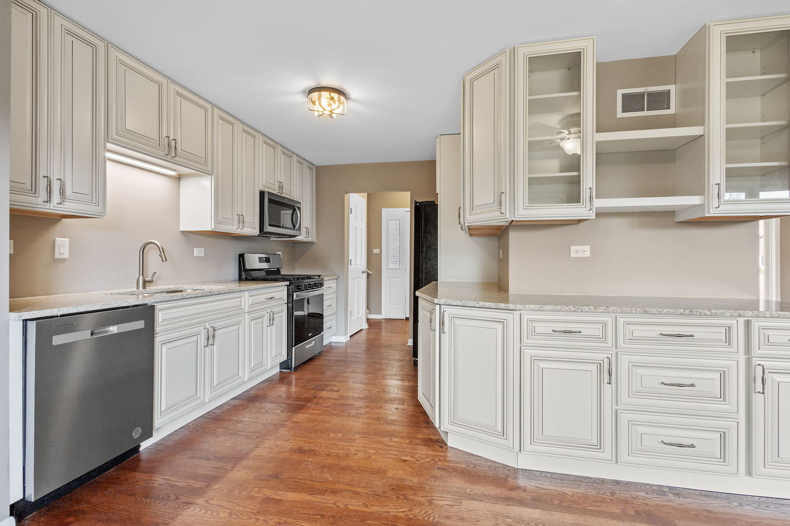 15205 Linden Drive