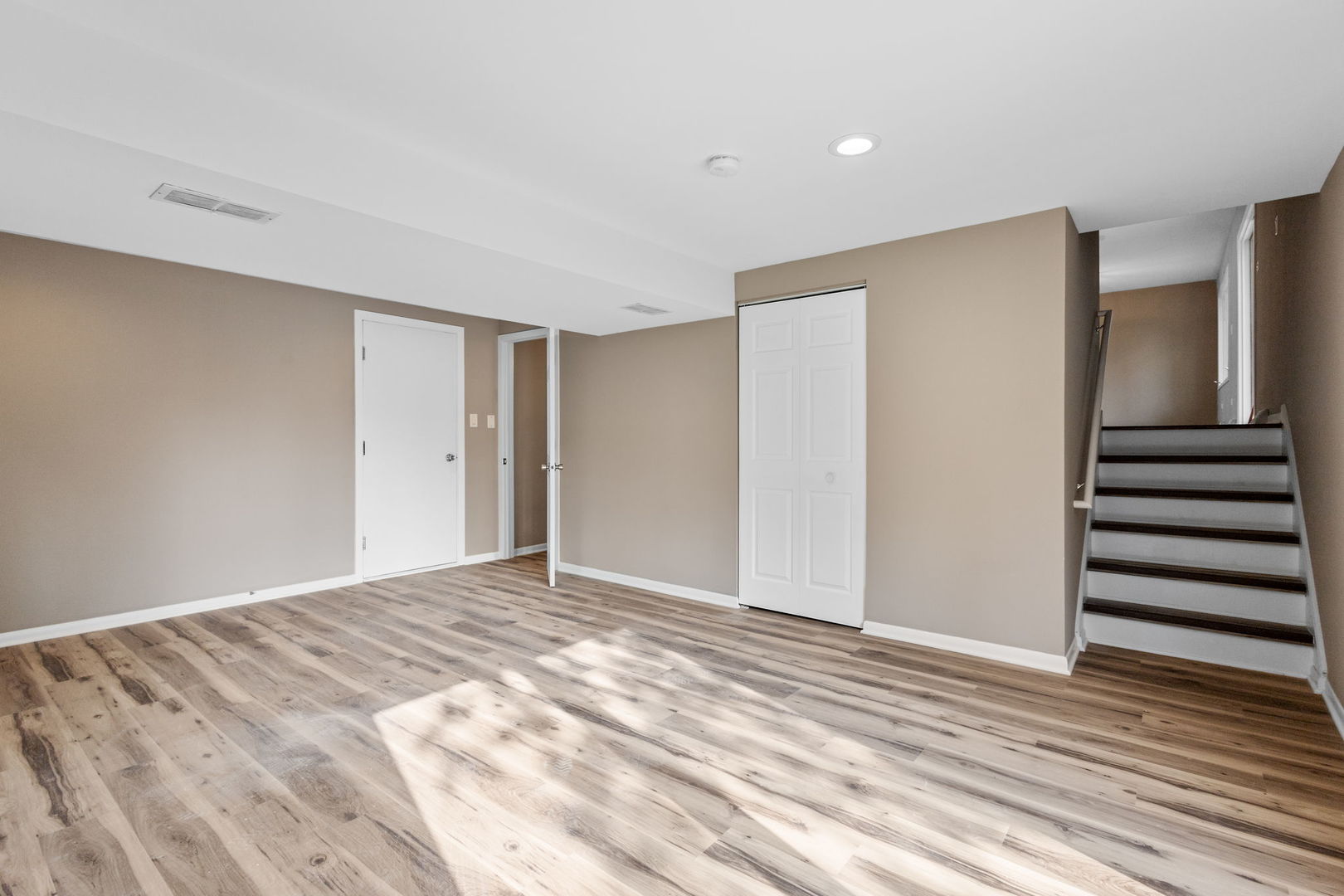 15205 Linden Drive