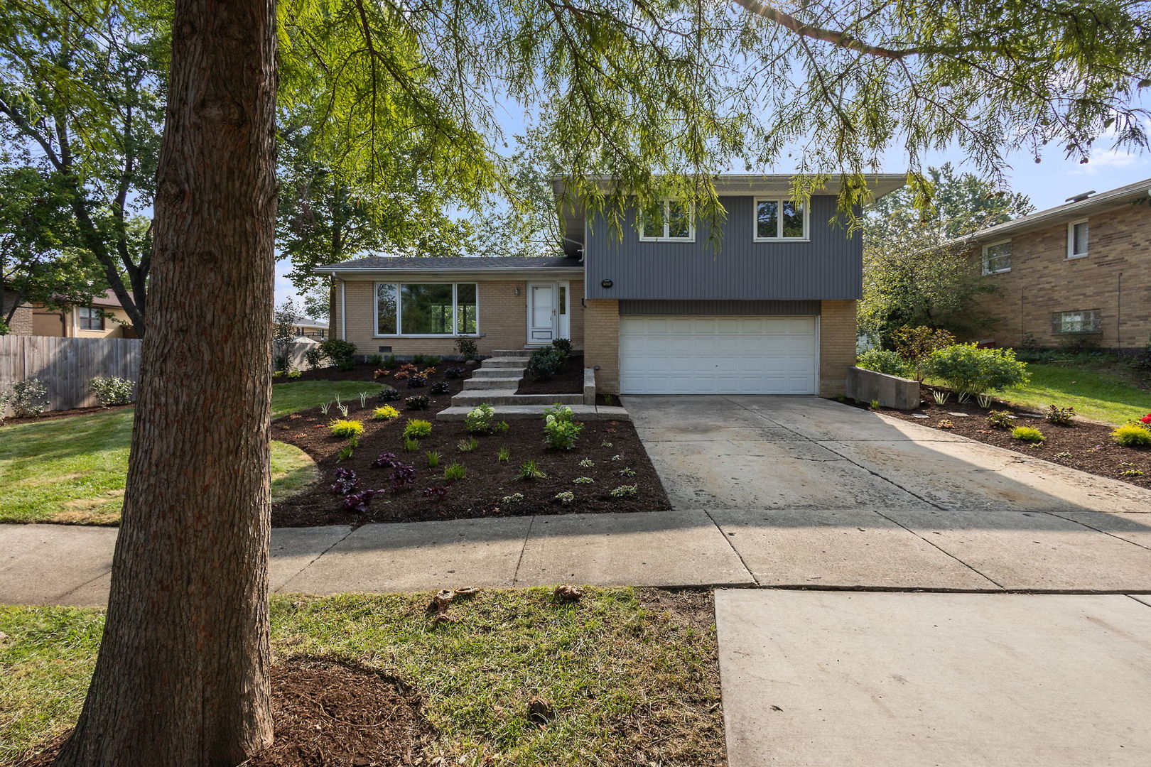 15205 Linden Drive