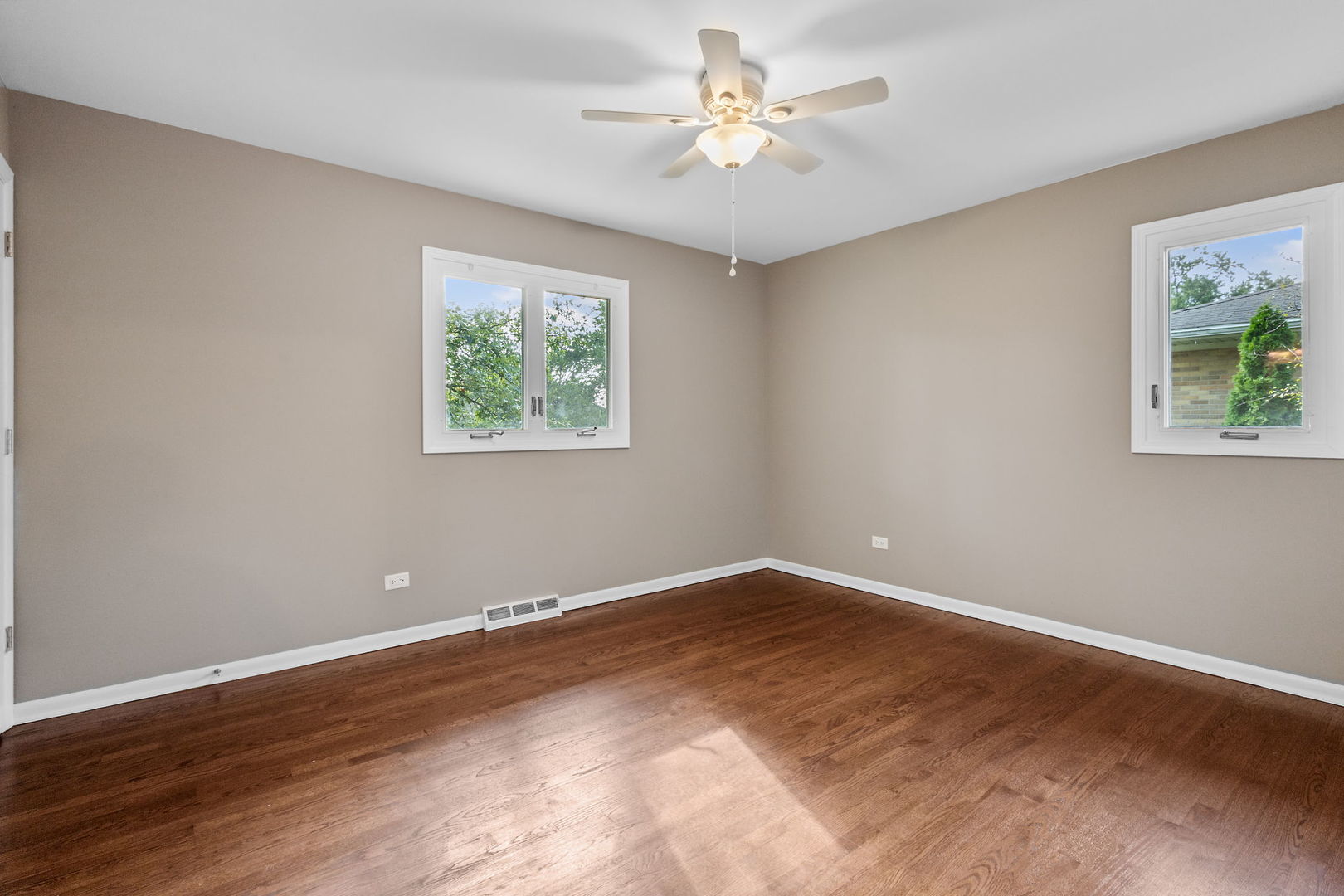 15205 Linden Drive