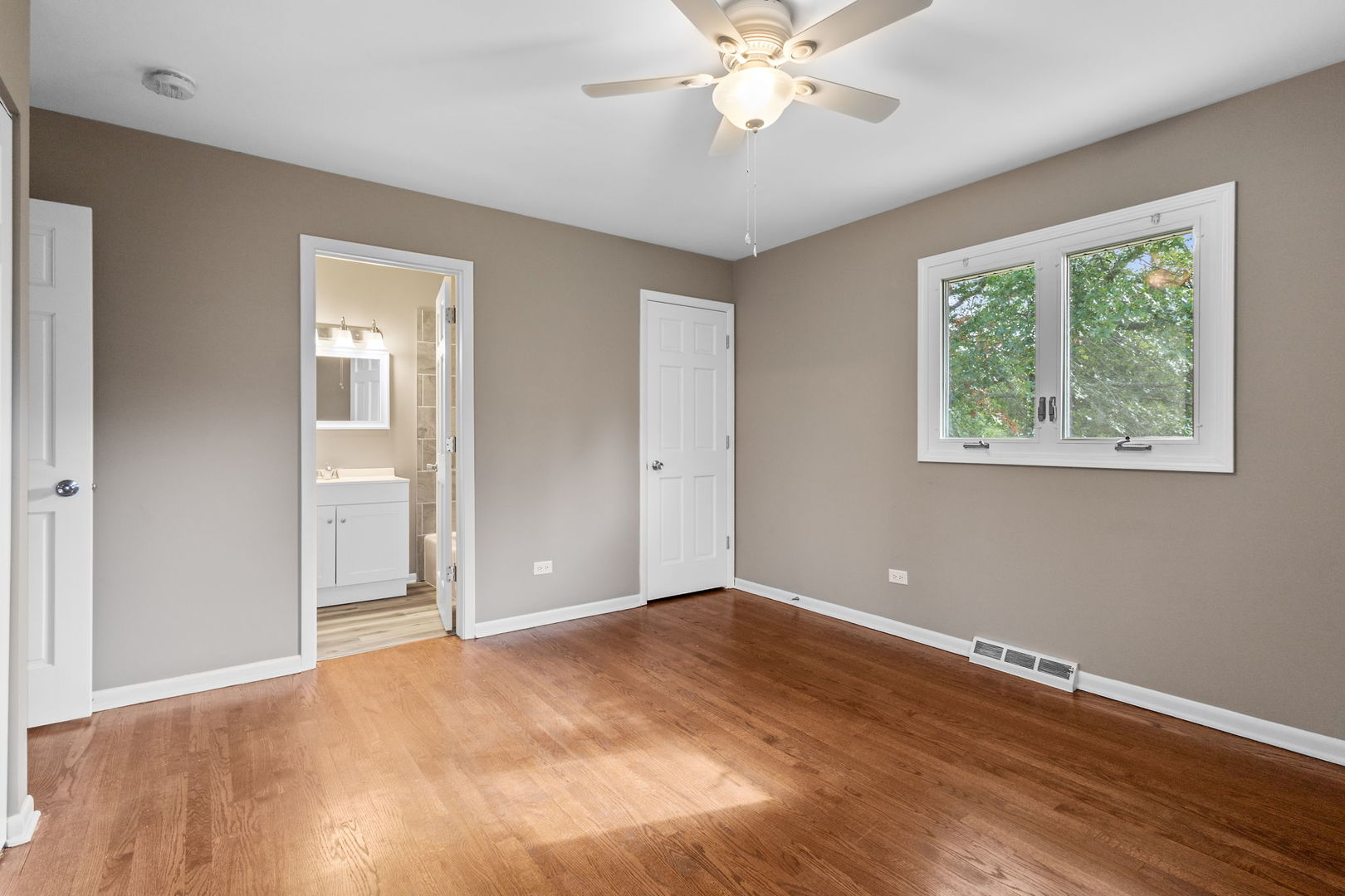 15205 Linden Drive