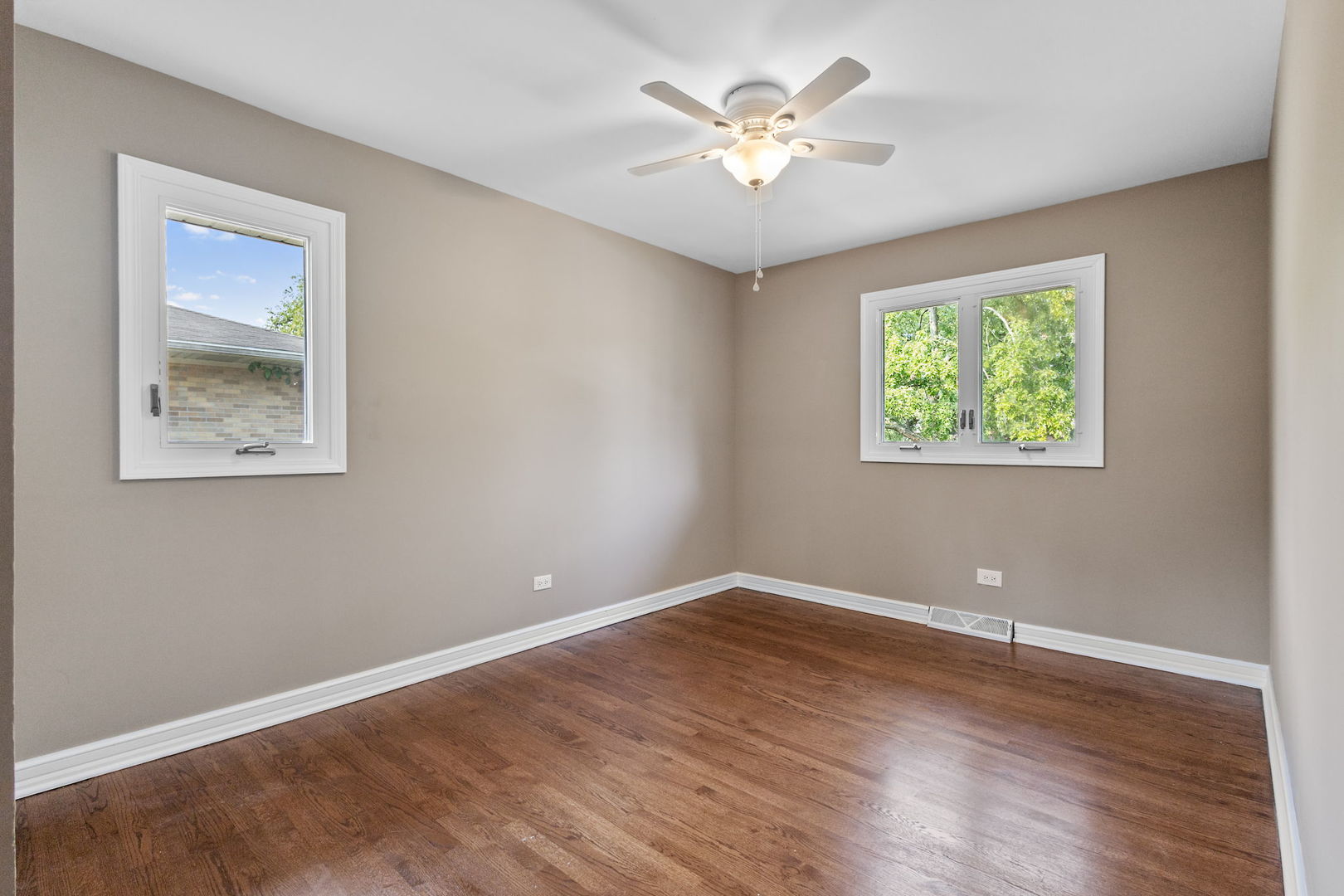 15205 Linden Drive