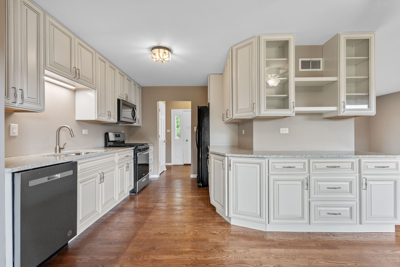 15205 Linden Drive