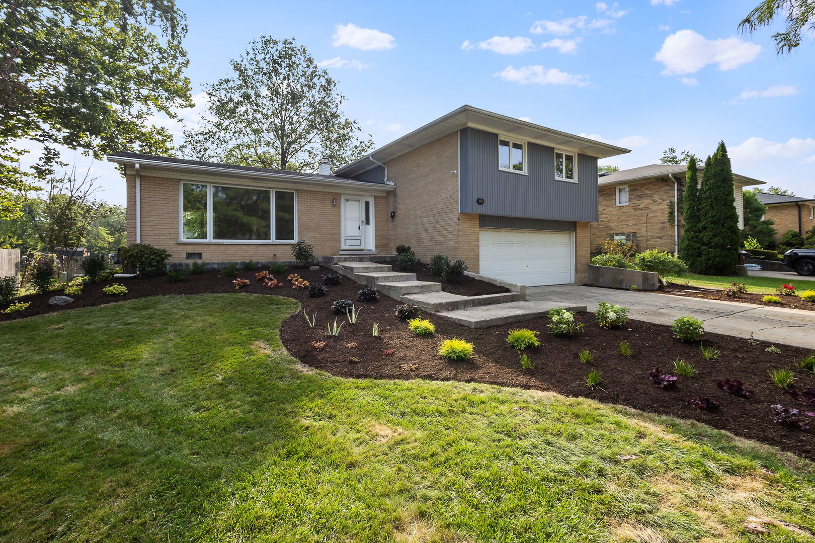 15205 Linden Drive