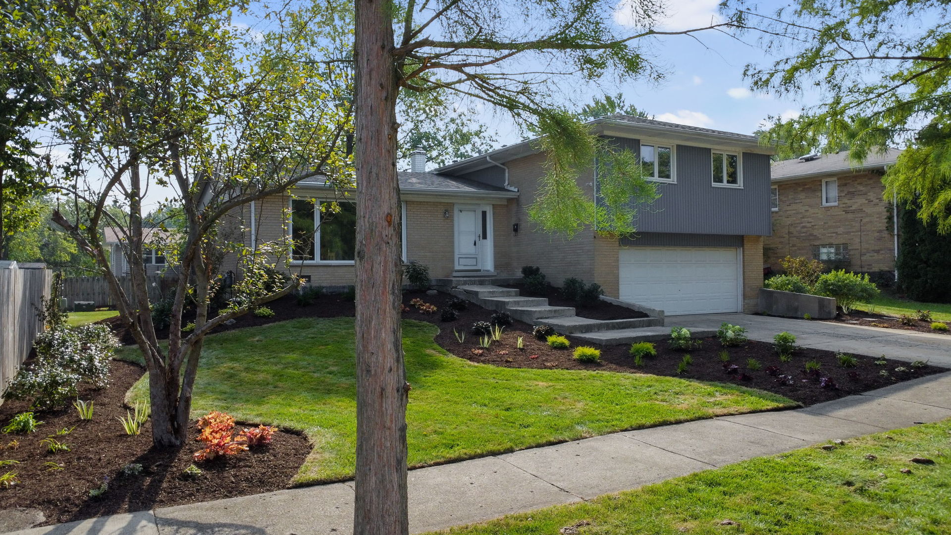 15205 Linden Drive