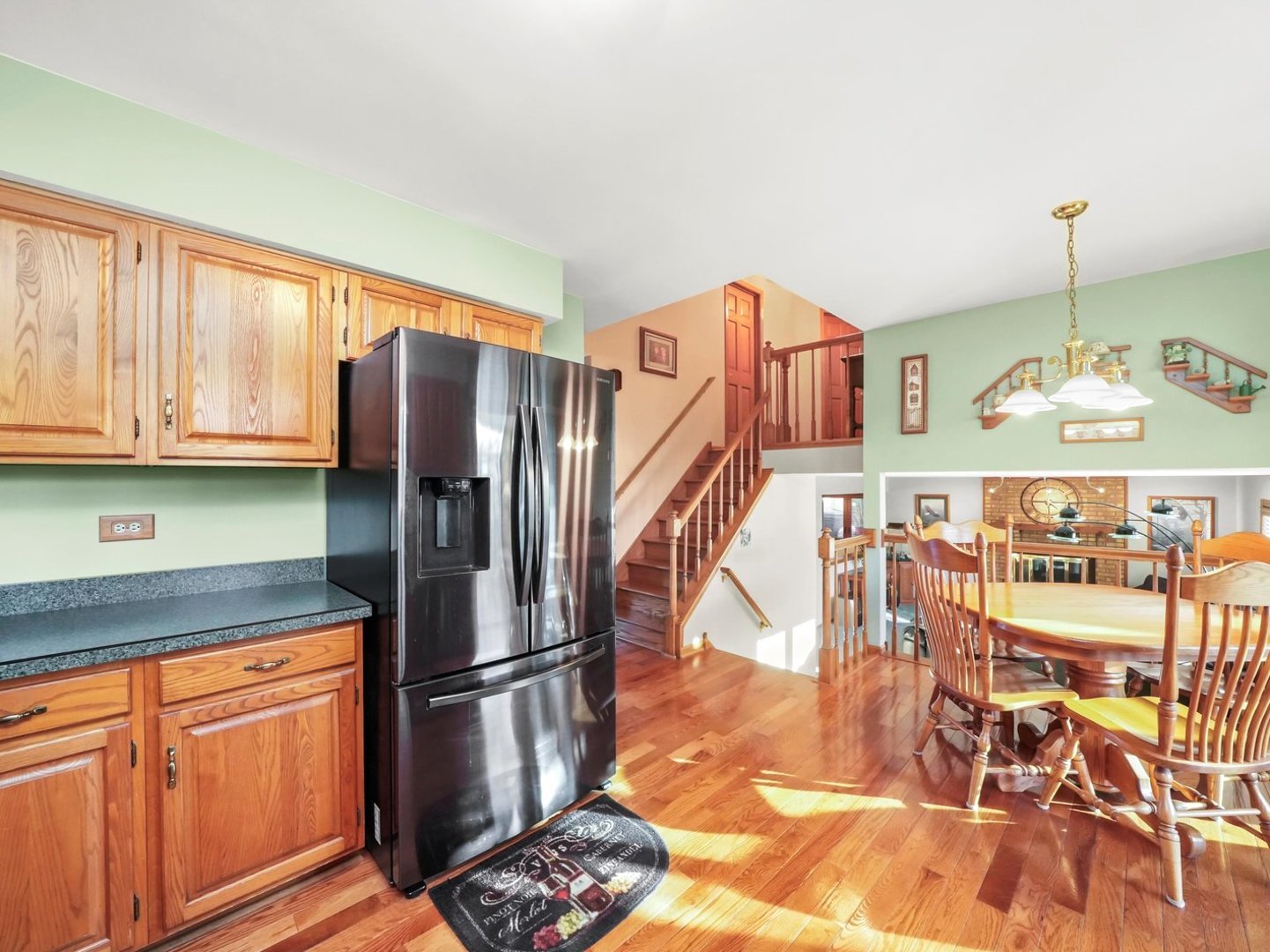 15332 Stradford Lane