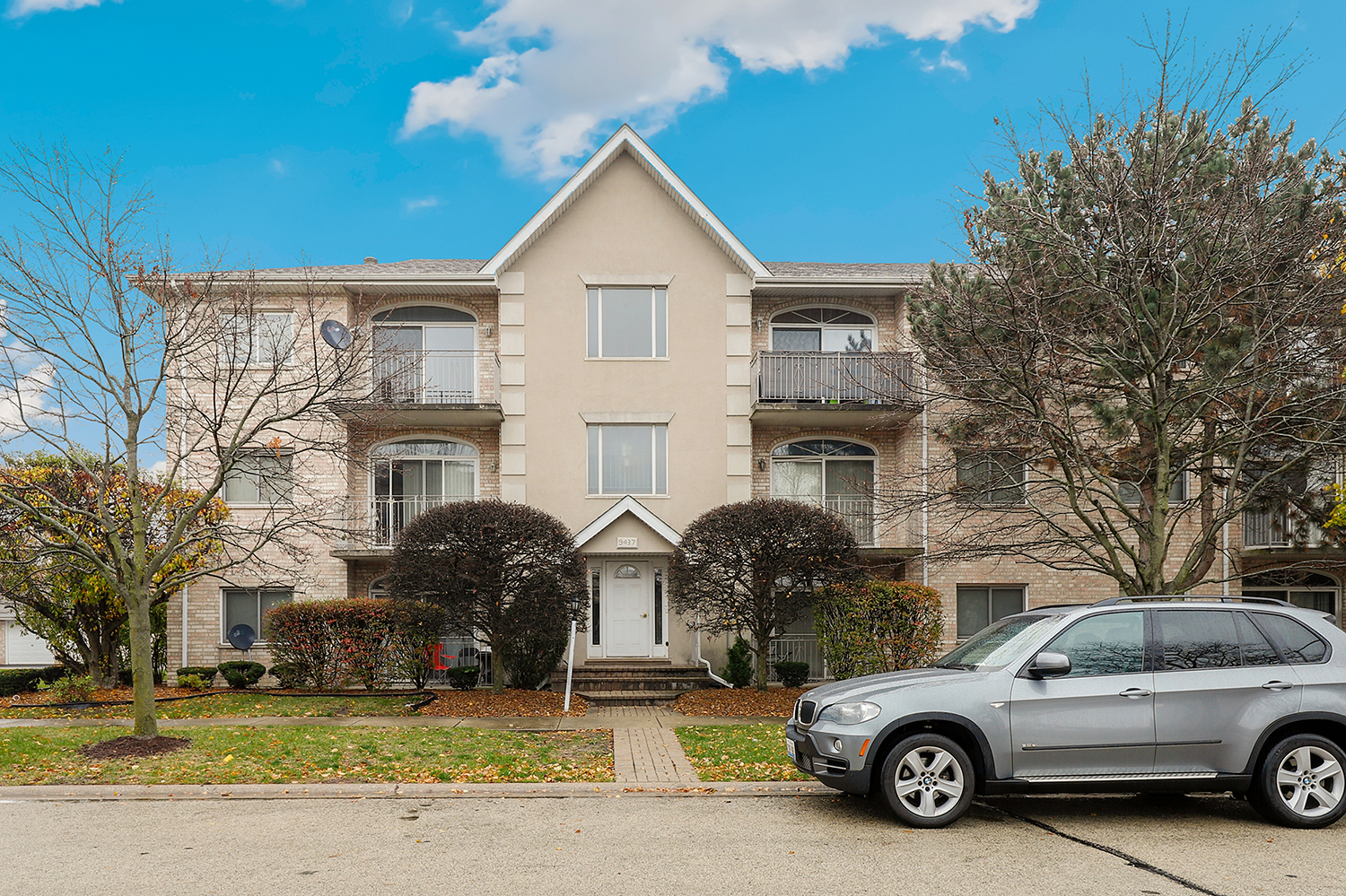 9437 S 79th Avenue Unit: 304
