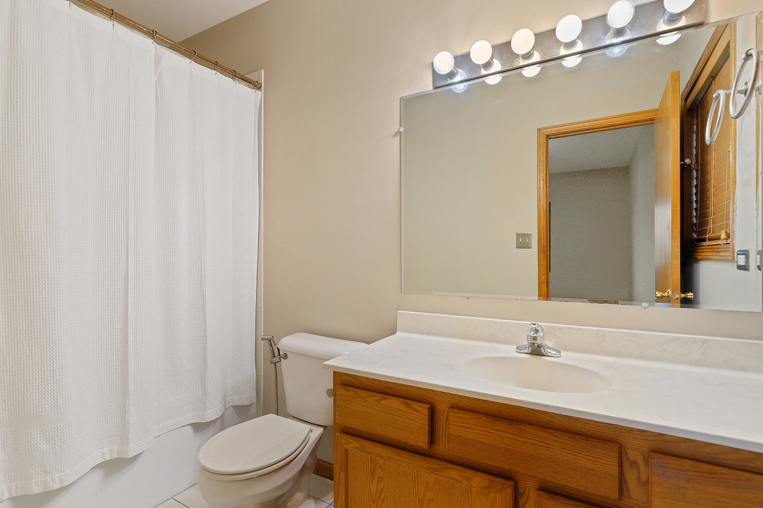 9437 S 79th Avenue Unit: 304
