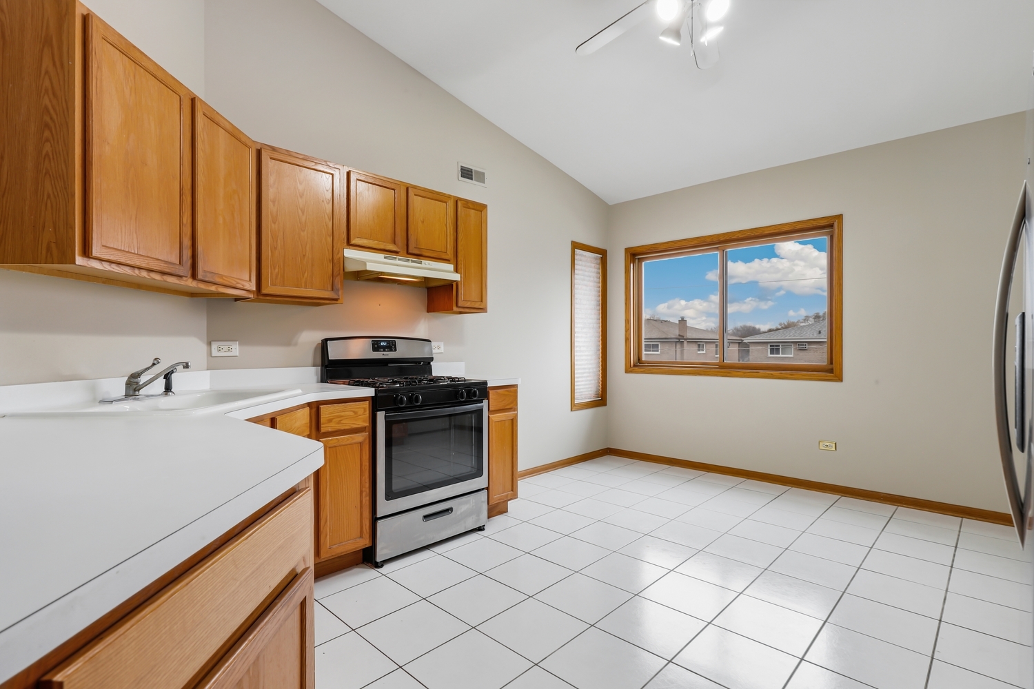 9437 S 79th Avenue Unit: 304
