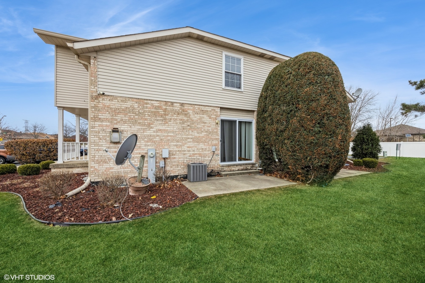 8002 160th Street Unit: 8002