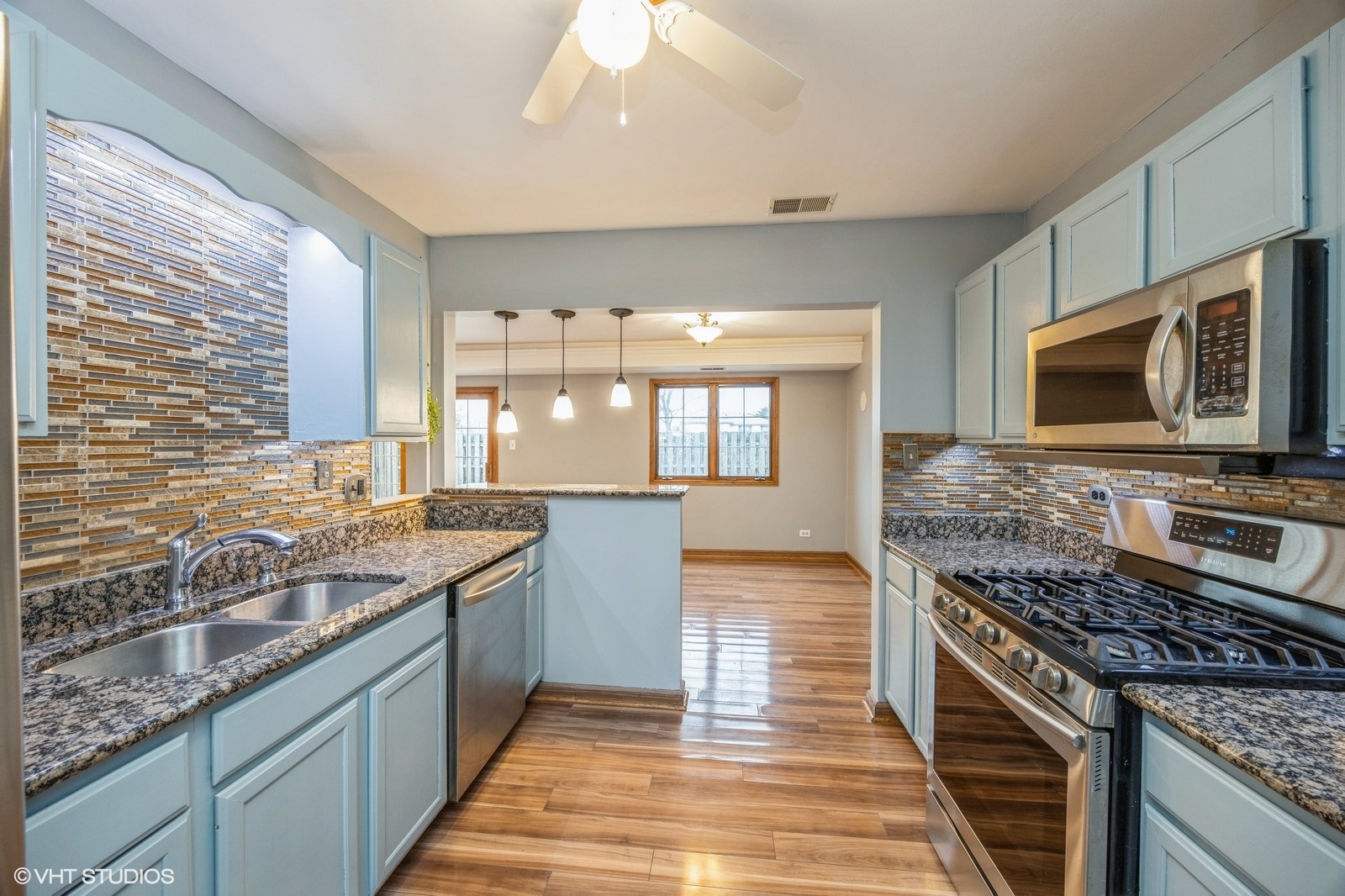 11030 S ROBERTS Road Unit: 3
