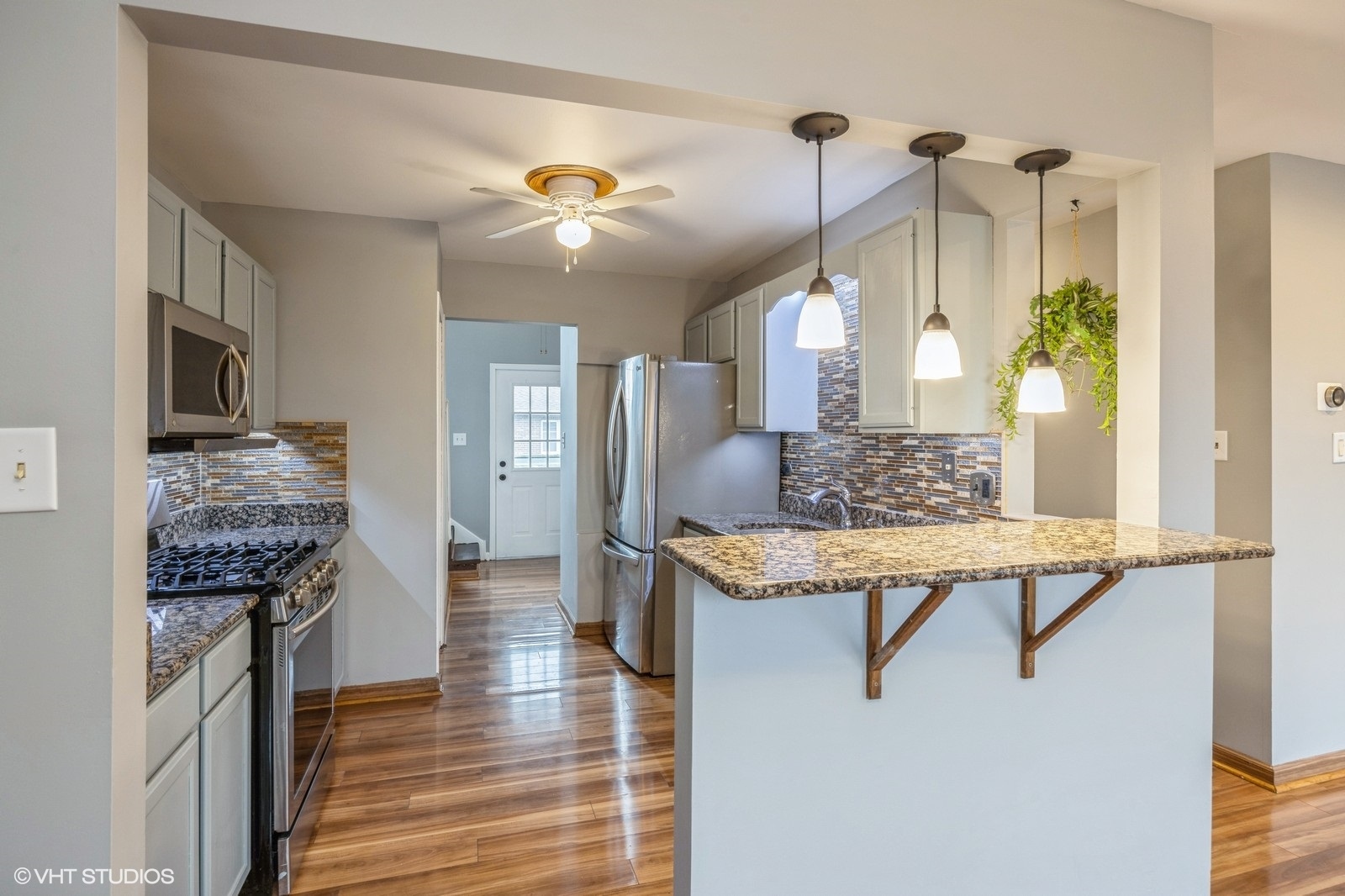 11030 S ROBERTS Road Unit: 3