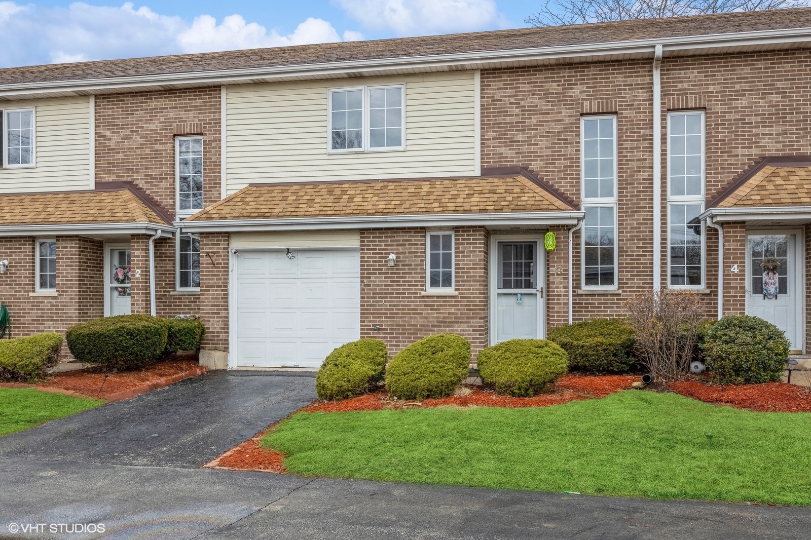 11030 S ROBERTS Road Unit: 3