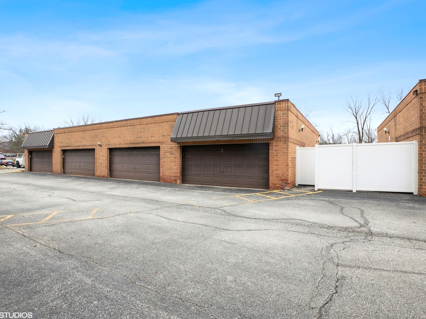 5980 LAKE BLUFF Drive Unit: 601