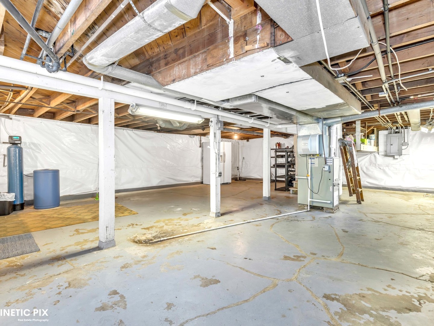 610 E 11th Street
