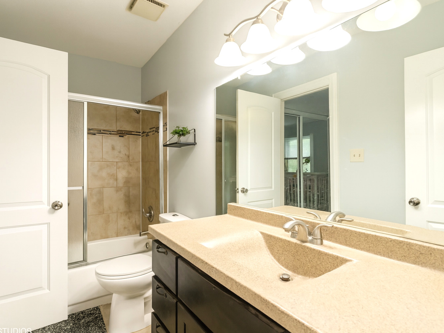 15247 Creekside Drive Unit: 29C