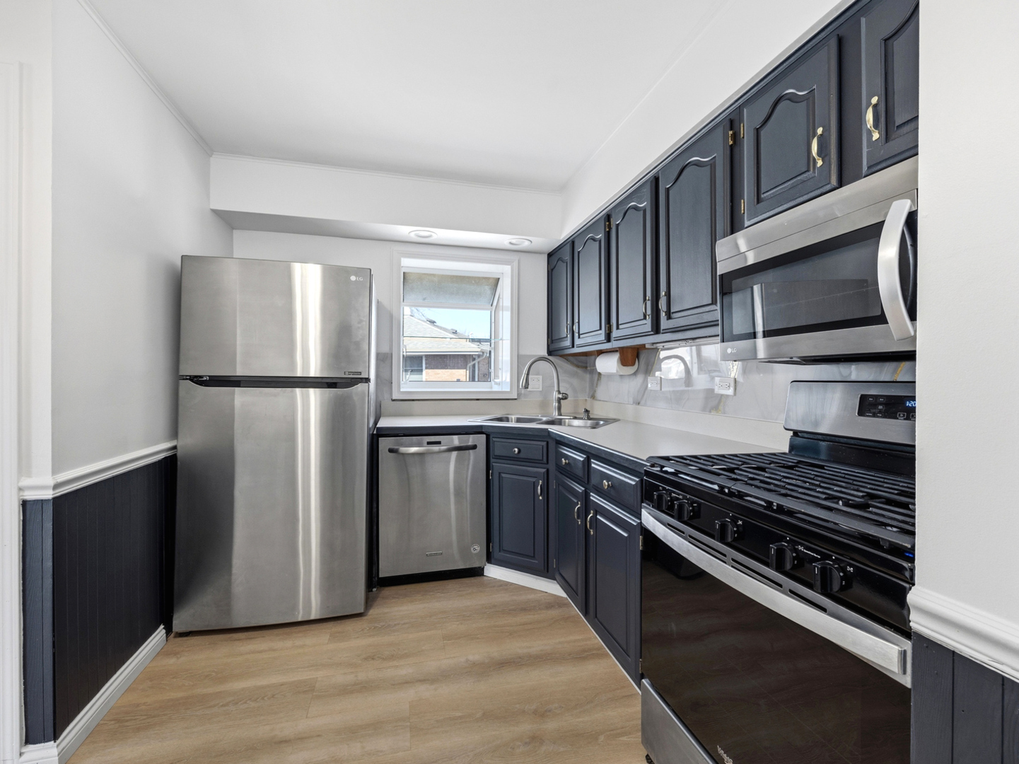 11531 S Kolmar Avenue