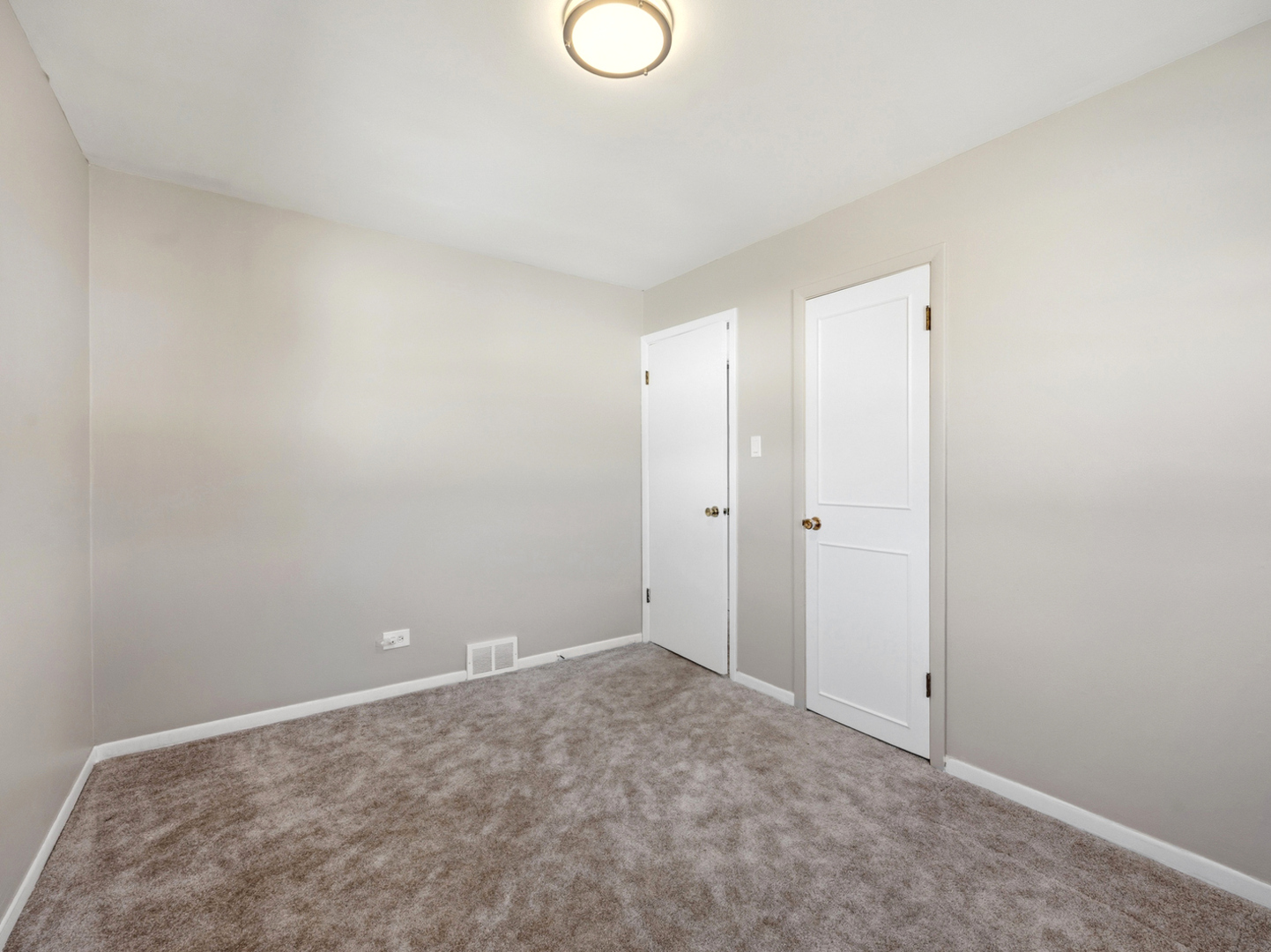 11531 S Kolmar Avenue