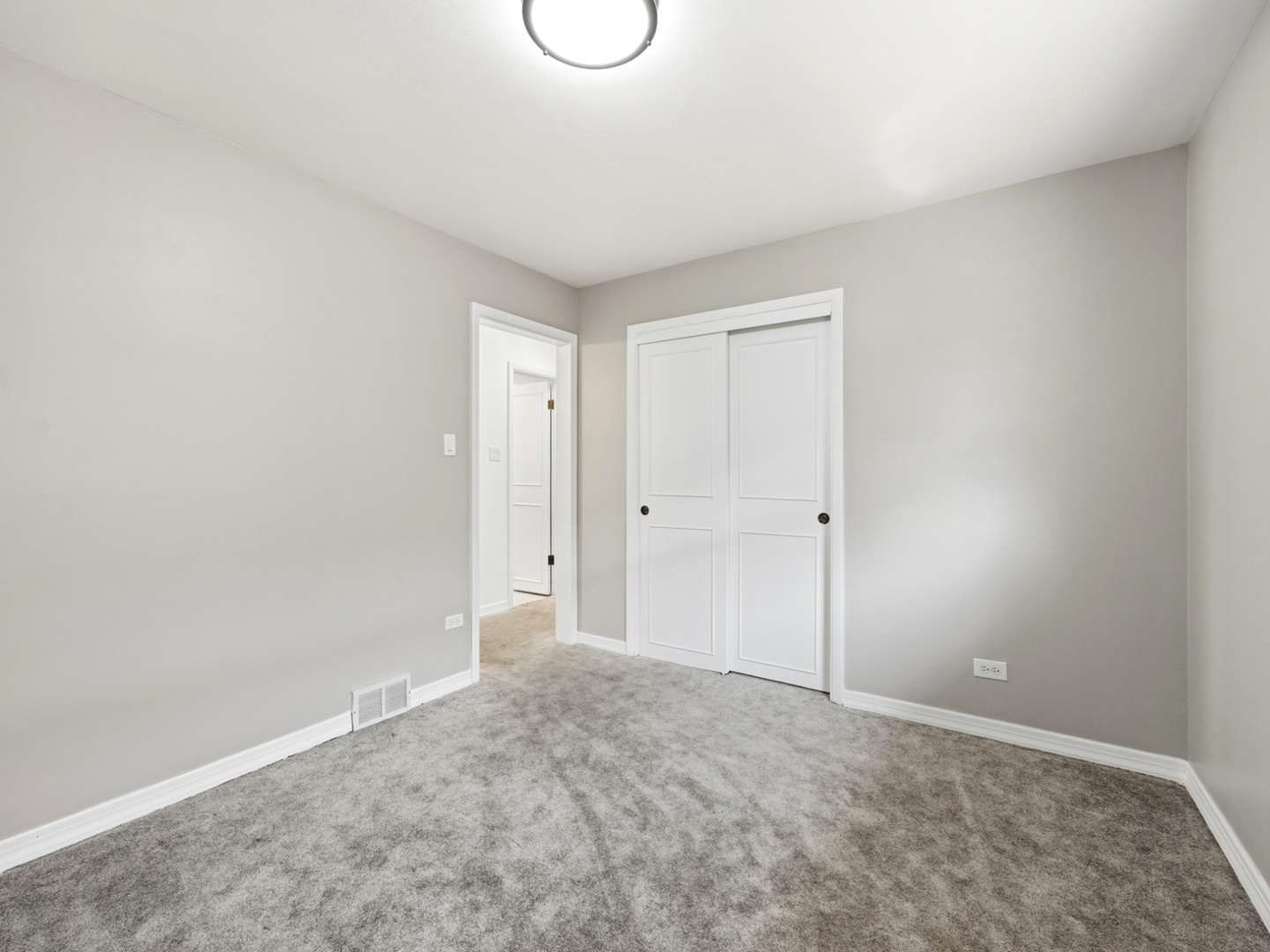 11531 S Kolmar Avenue