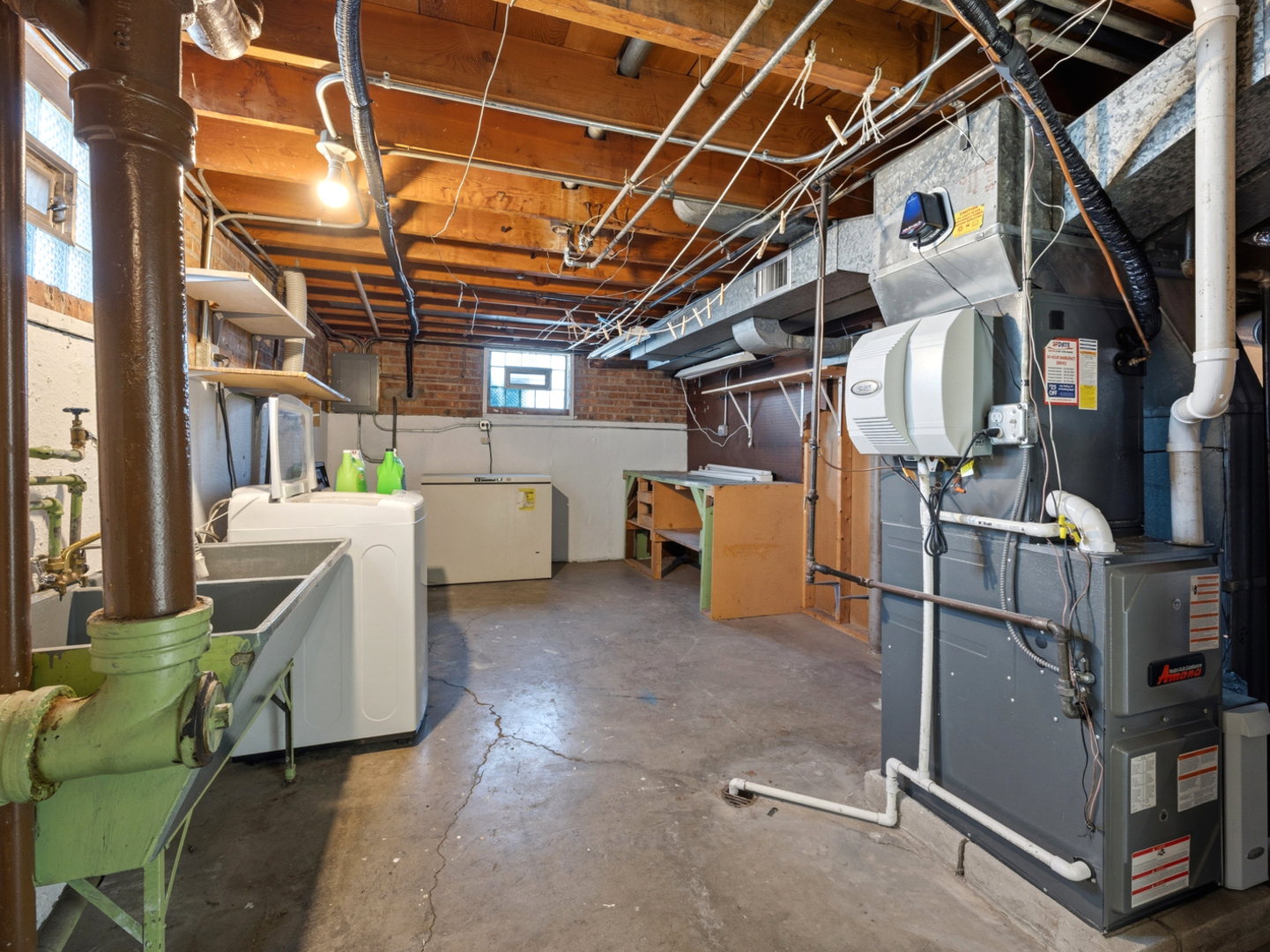 11531 S Kolmar Avenue