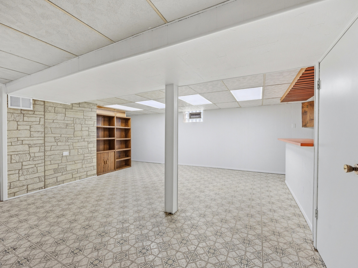 11531 S Kolmar Avenue