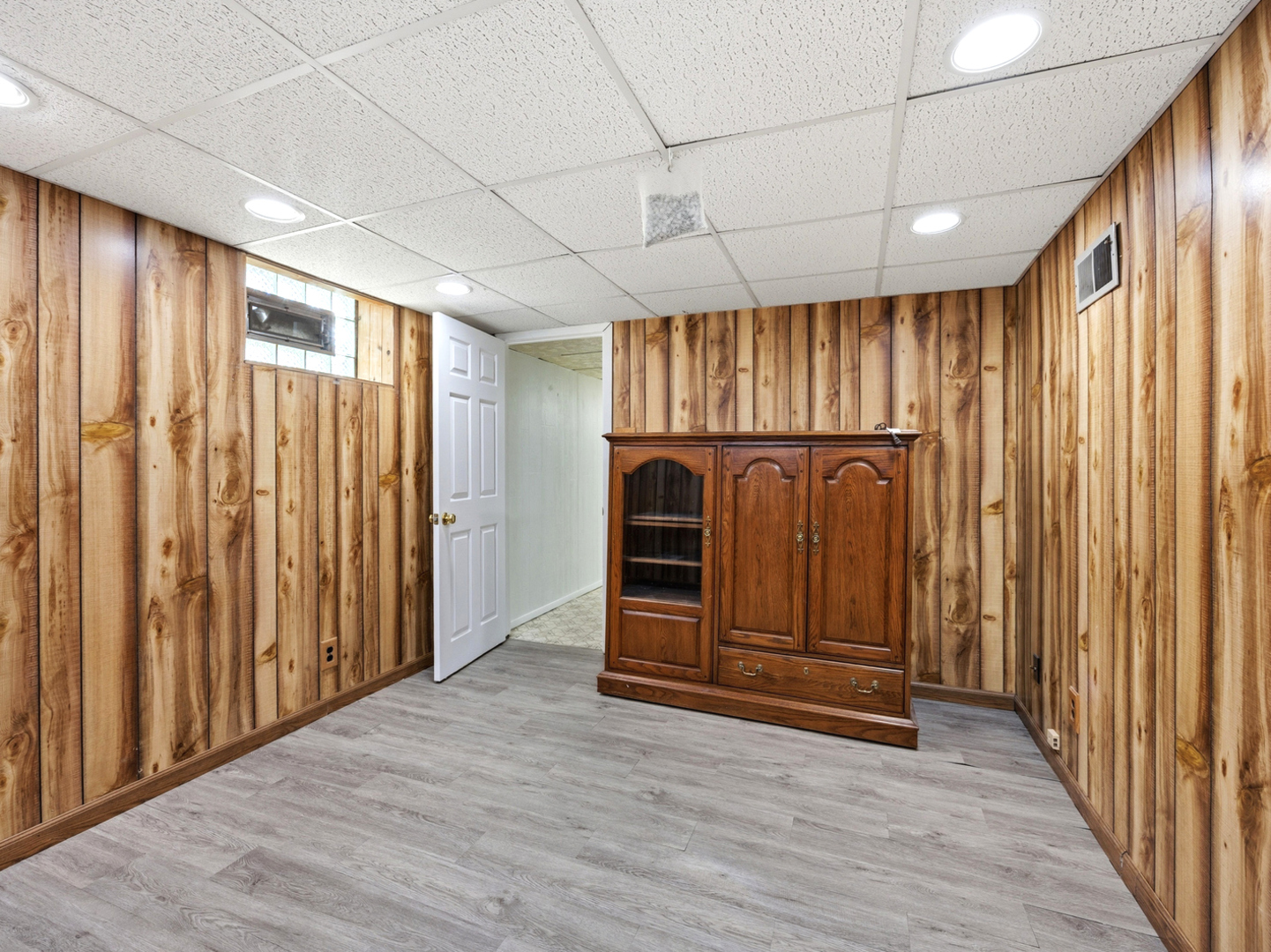 11531 S Kolmar Avenue