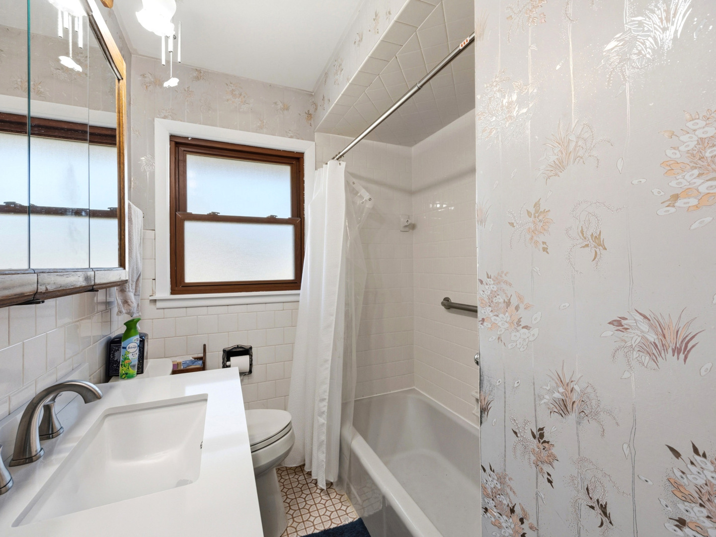 11531 S Kolmar Avenue