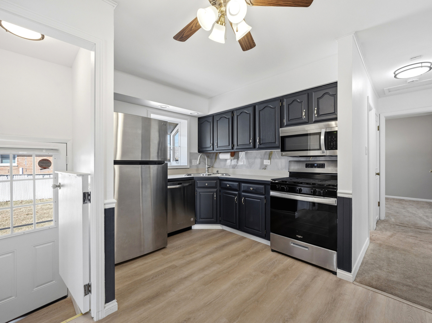 11531 S Kolmar Avenue