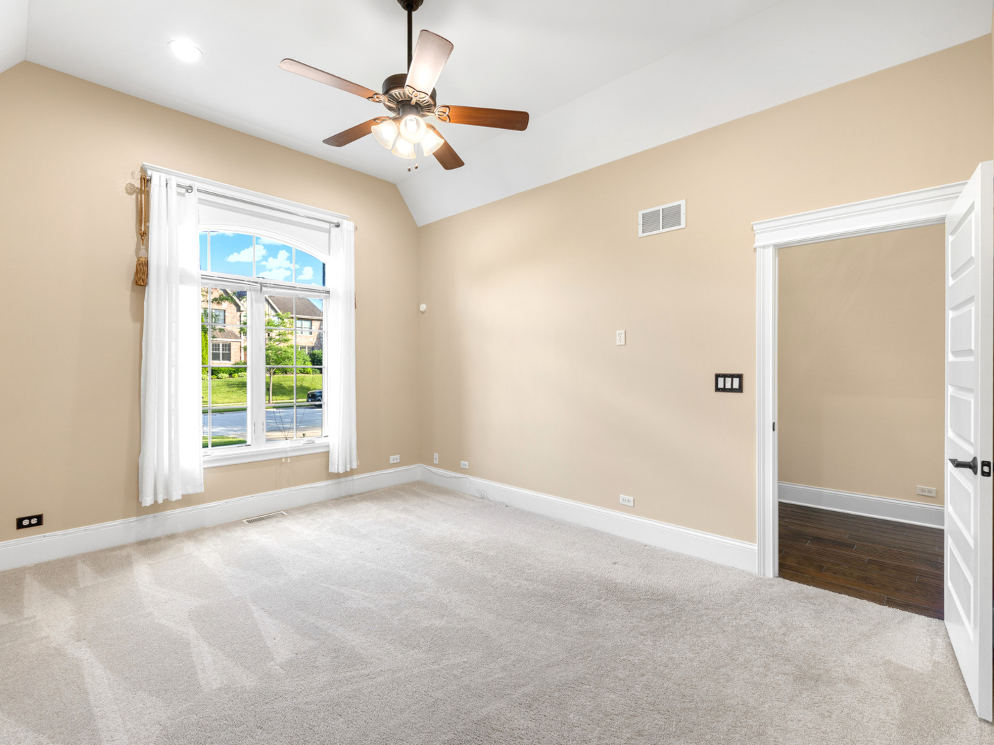 9832 Folkers Drive Unit: 9832