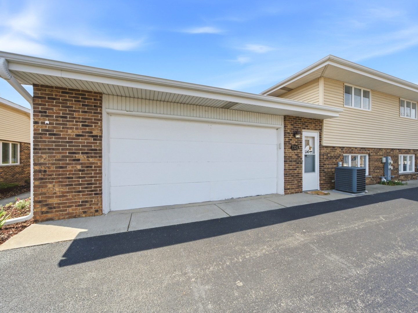 7324 W 154TH Street