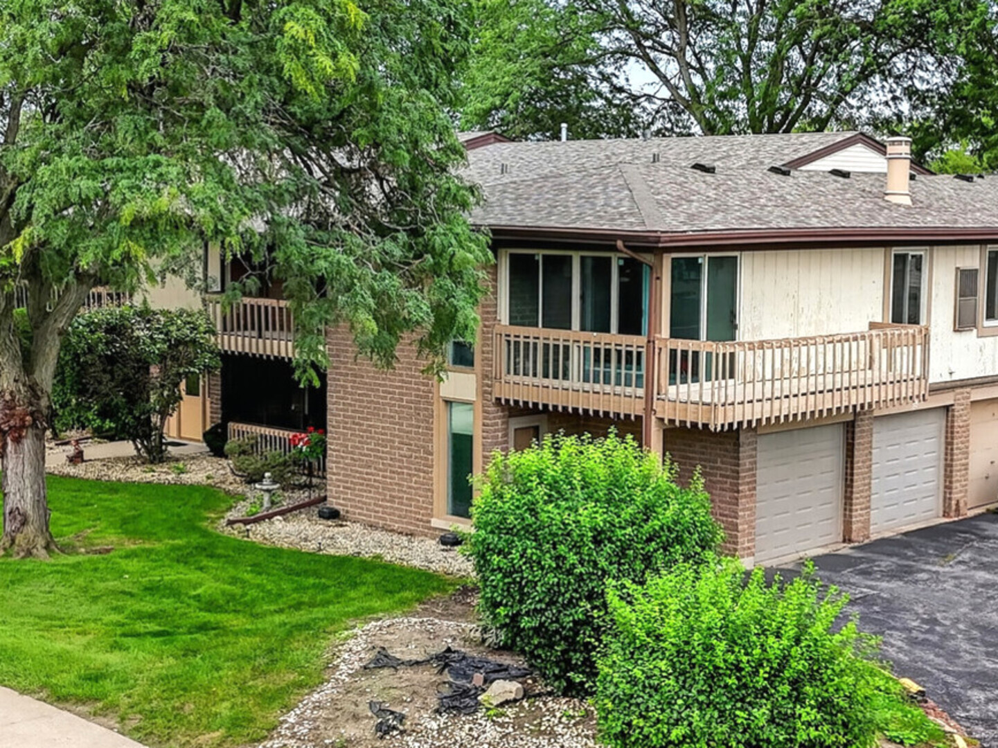 15713 Orlan Brook Drive Unit: 100