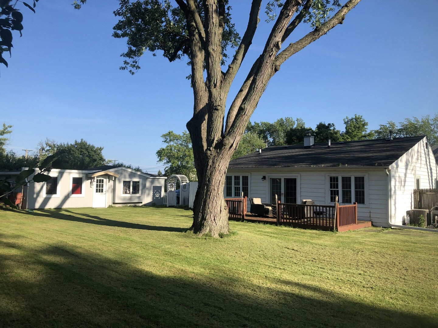 907 W Washington Avenue