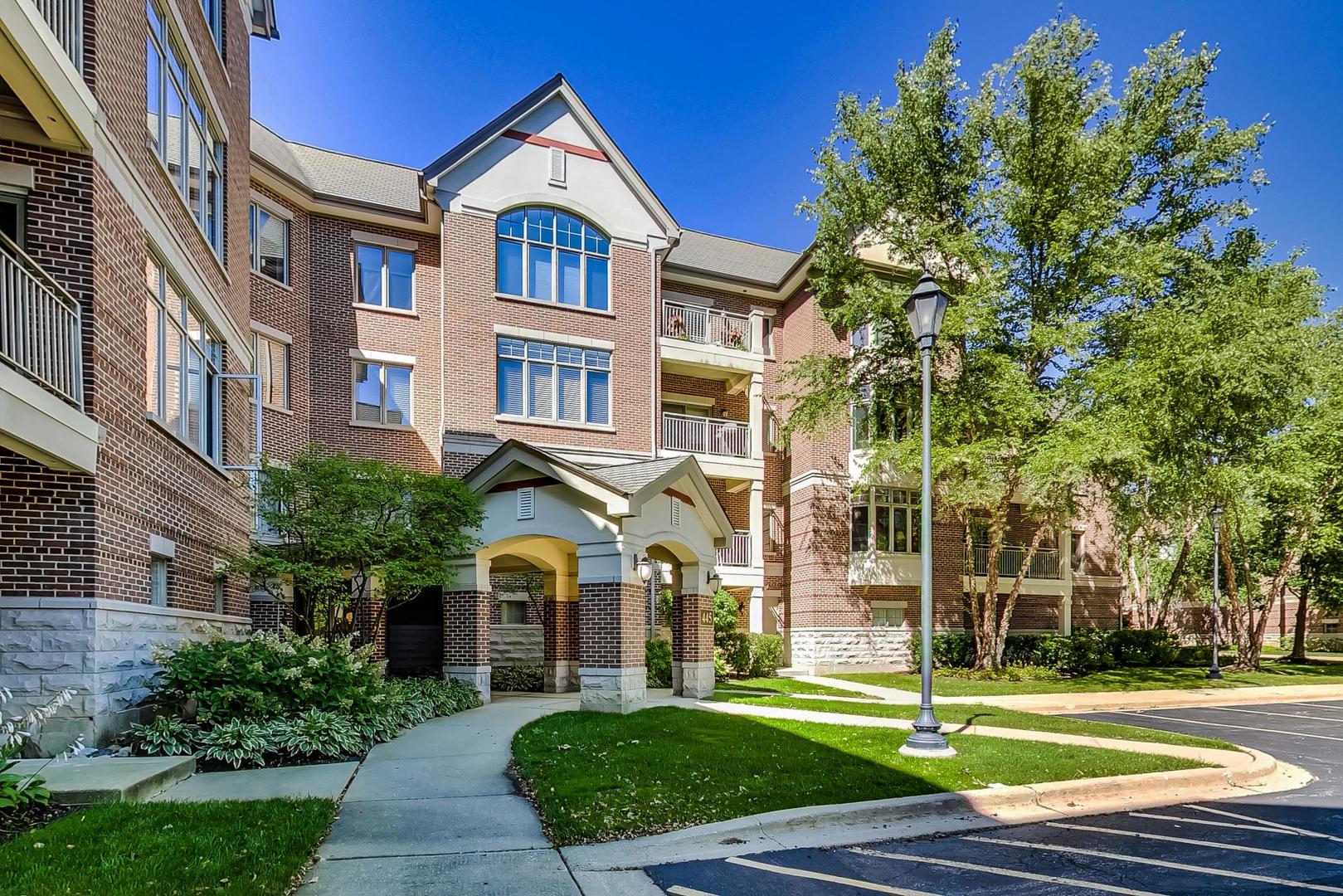 445 Village Green Unit: 207